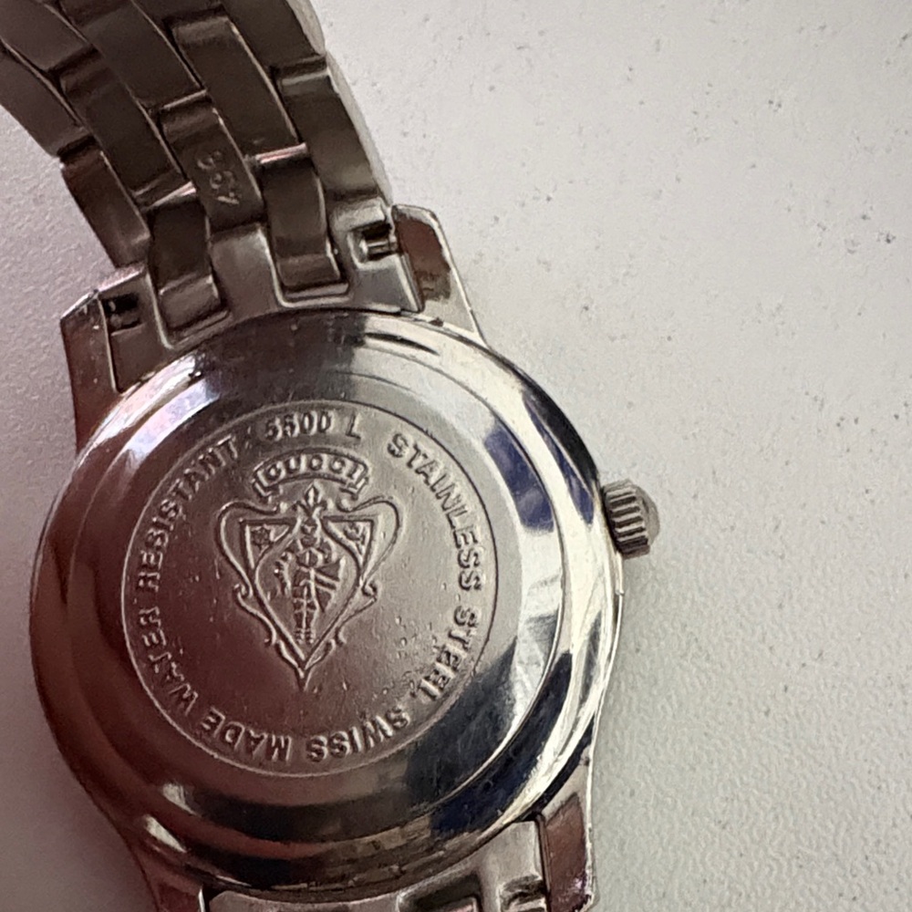 Gucci Silver Roman Numeral Watch - Picture 3 of 4